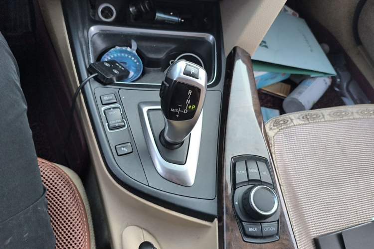 Used BMW 3 Series 2013 320Li Fashion Model Gear Lever