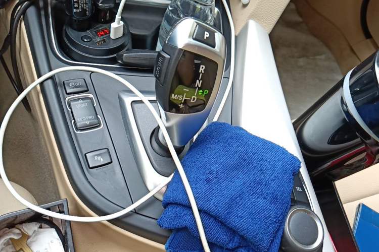Used BMW 3 Series 2013 320Li Fashion Model Gear Lever