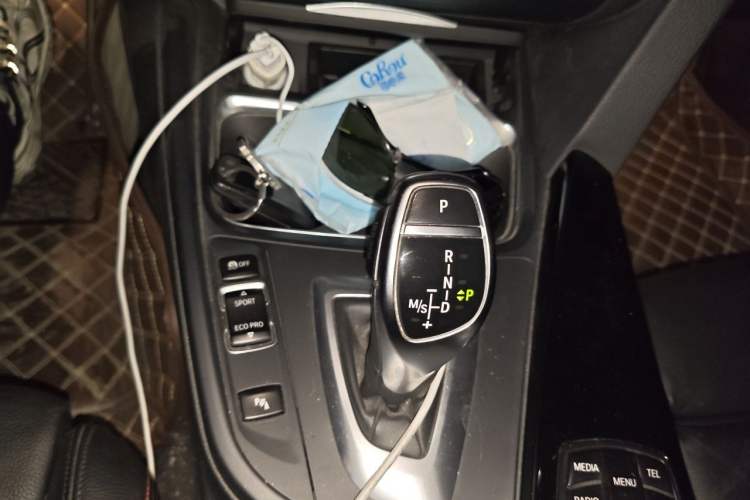 Used BMW 3 Series 2013 Facelifted 328i Sport Design Package Gear Lever