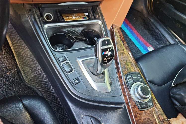 Used BMW 3 Series 2013 320Li Luxury Design Package Gear Lever