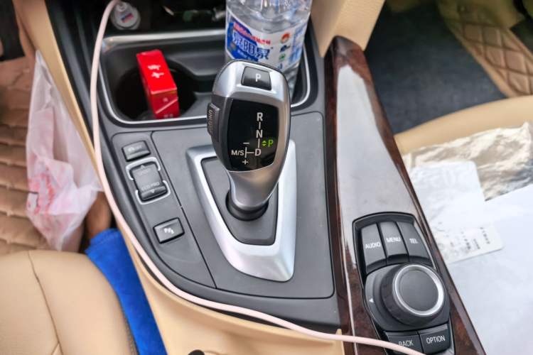 Used BMW 3 Series 2013 320Li Fashion Design Package Gear Lever