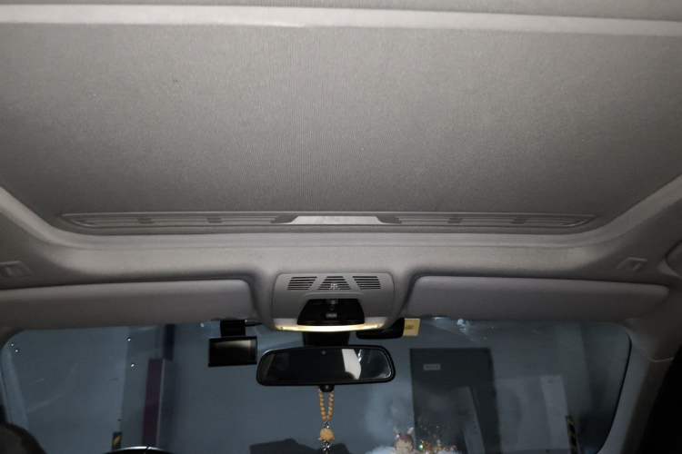 Used BMW 3 Series 2013 320Li Fashion Model Headliner