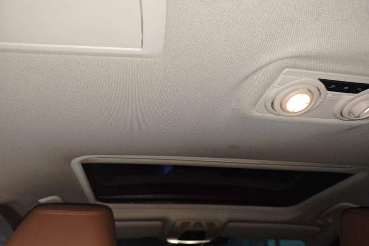 Used BMW 3 Series 2013 328Li Luxury Design Package Headliner
