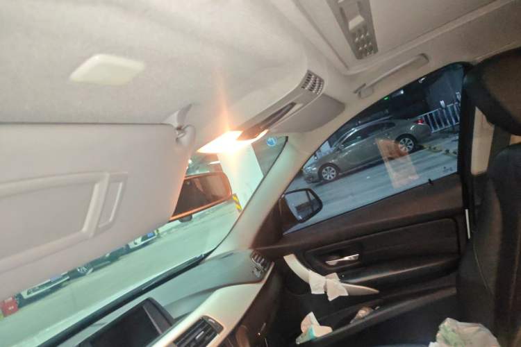 Used BMW 3 Series 2013 320i Sport Edition Headliner