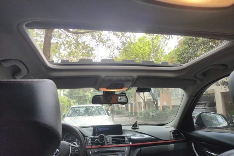 Used BMW 3 Series 2013 320i Sport Design Package Headliner