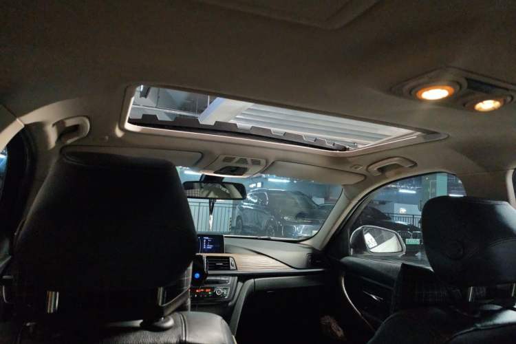 Used BMW 3 Series 2013 320Li Fashion Design Package Headliner