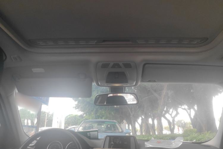 Used BMW 3 Series 2013 320Li Fashion Model Headliner