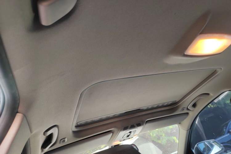 Used BMW 3 Series 2013 320i Sport Edition Headliner