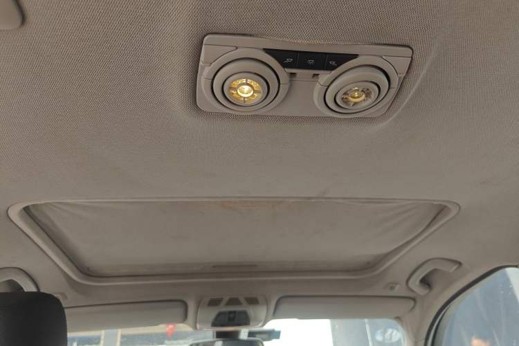 Used BMW 3 Series 2013 320Li Fashion Model Headliner