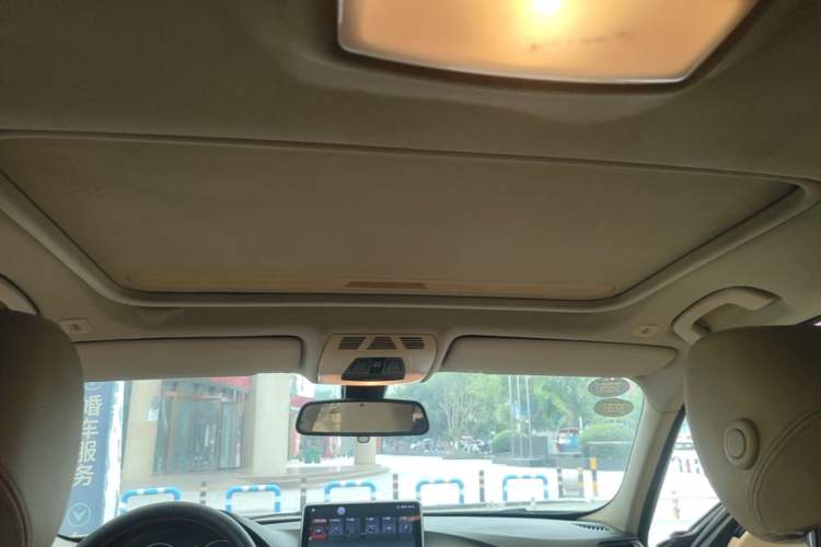 Used BMW 3 Series 2013 320i Sport Edition Headliner