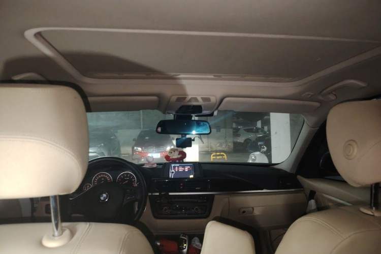 Used BMW 3 Series 2013 320Li Fashion Model Headliner