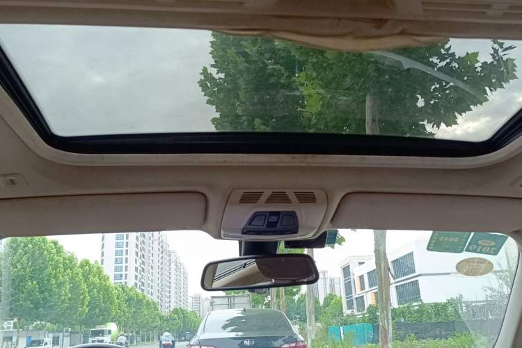 Used BMW 3 Series 2013 320Li Fashion Model Headliner