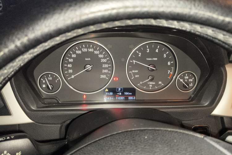 Used BMW 3 Series 2013 320i Sport Edition Instrument Cluster