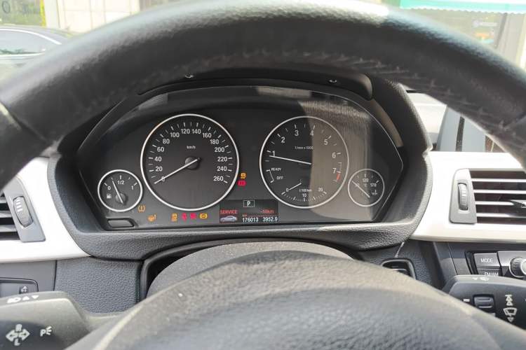 Used BMW 3 Series 2013 320Li Fashion Model Instrument Cluster