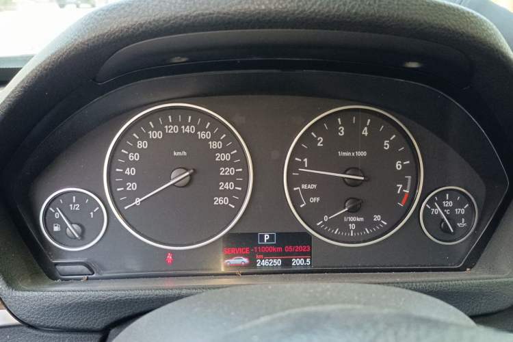 Used BMW 3 Series 2013 320Li Fashion Model Instrument Cluster