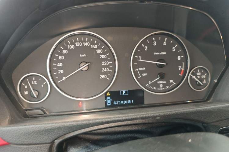 Used BMW 3 Series 2013 320i Sport Touring Edition Instrument Cluster
