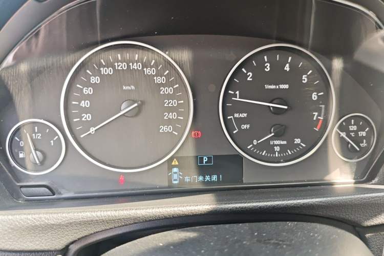 Used BMW 3 Series 2013 320i Sport Edition Instrument Cluster