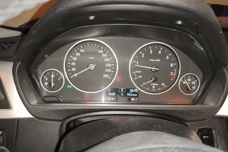 Used BMW 3 Series 2013 320i Sport Edition Instrument Cluster