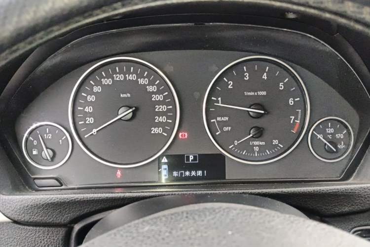Used BMW 3 Series 2013 320i Sport Edition Instrument Cluster