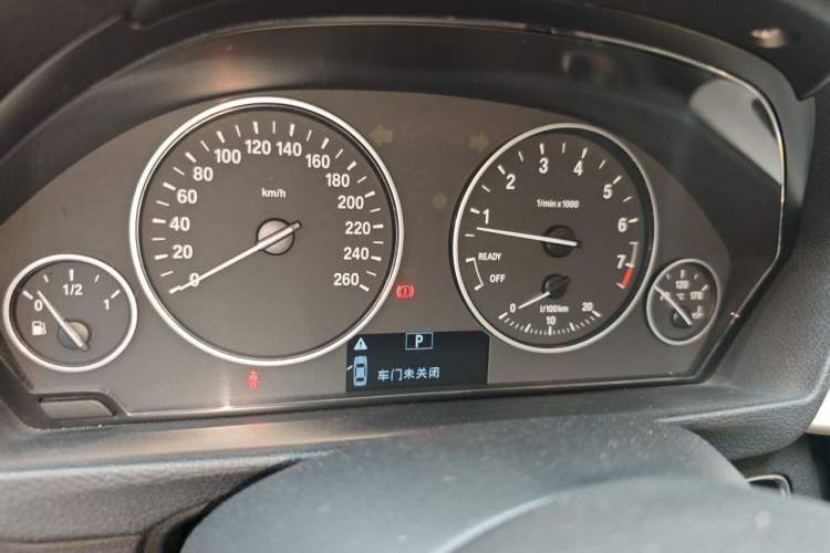 Used BMW 3 Series 2013 320i Sport Edition Instrument Cluster
