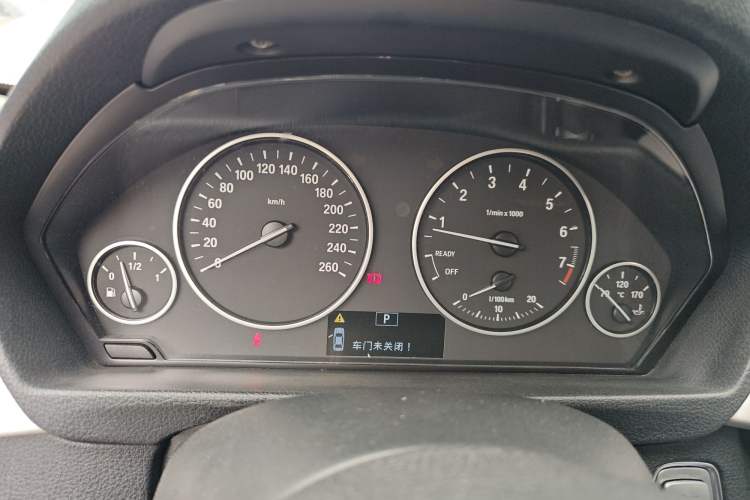 Used BMW 3 Series 2013 320i Sport Edition Instrument Cluster