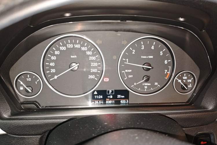 Used BMW 3 Series 2013 320i Sport Edition Instrument Cluster