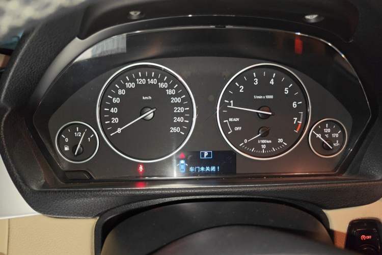 Used BMW 3 Series 2013 320i Sport Edition Instrument Cluster
