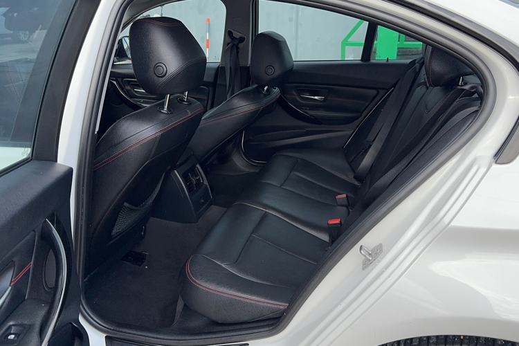 Used BMW 3 Series 2013 328i Sport Design Package Interior 1