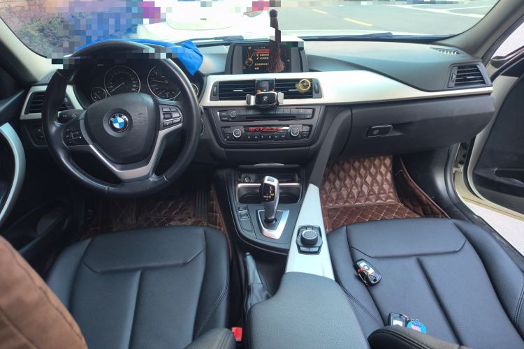 Used BMW 3 Series 2013 320i Sport Touring Edition Interior 2