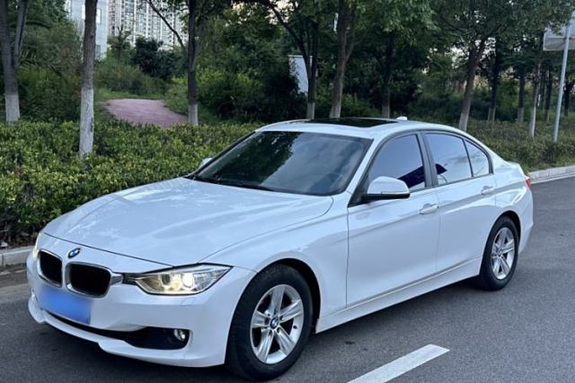 BMW 3 Series 2013 320i Sport Edition usata