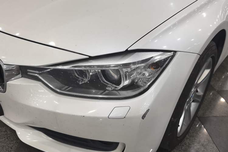 Used BMW 3 Series 2013 320i Sport Touring Edition Left Front Headlight