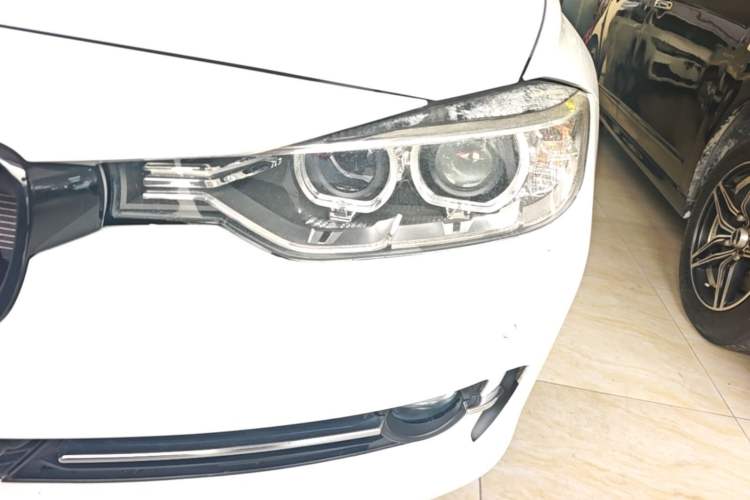 Used BMW 3 Series 2013 320Li Fashion Model Left Front Headlight