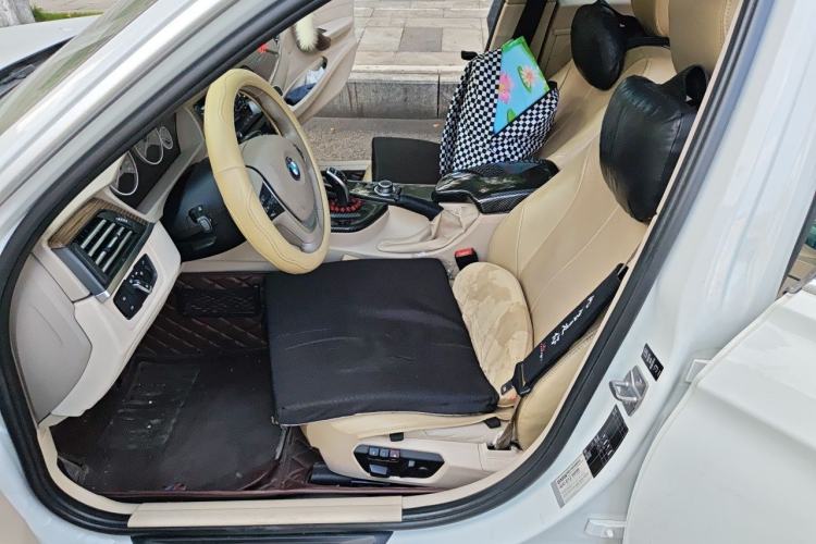 Used BMW 3 Series 2013 320Li Fashion Design Package Left Front Seat