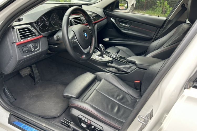 Used BMW 3 Series 2013 320i Sport Design Package Left Front Seat