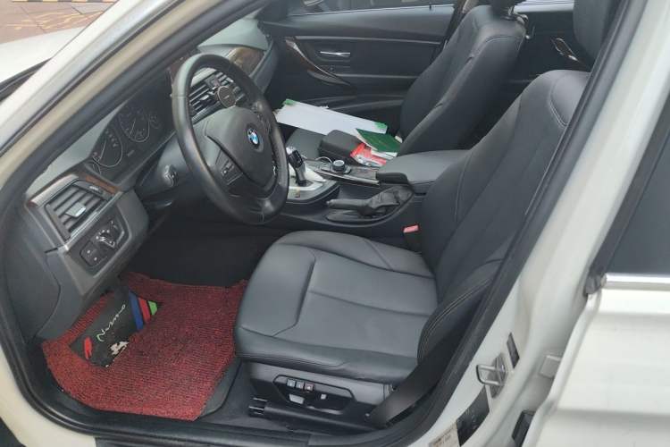 Used BMW 3 Series 2013 320Li Fashion Model Left Front Seat