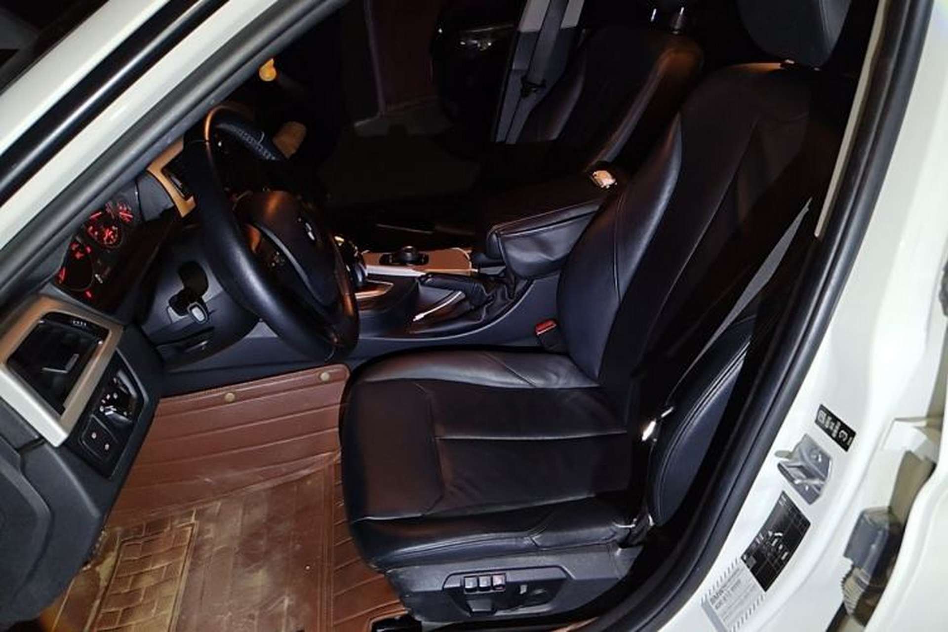 Used BMW 3 Series 2013 320i Sport Edition Left Front Seat