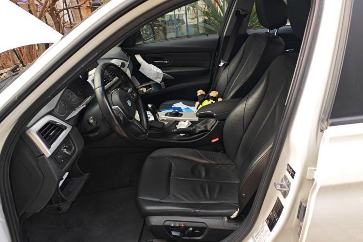 Used BMW 3 Series 2013 320i Sport Edition Left Front Seat