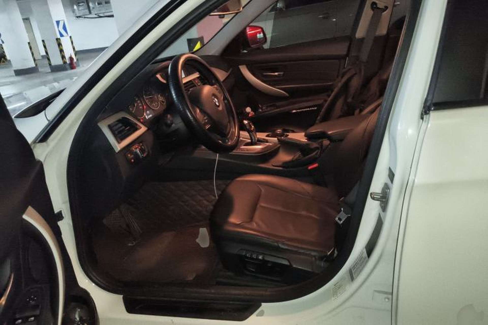 Used BMW 3 Series 2013 320i Sport Edition Left Front Seat