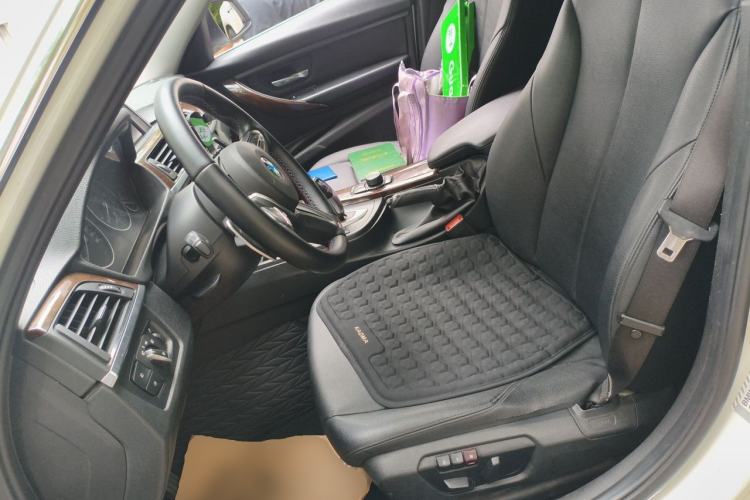 Used BMW 3 Series 2013 320Li Fashion Model Left Front Seat