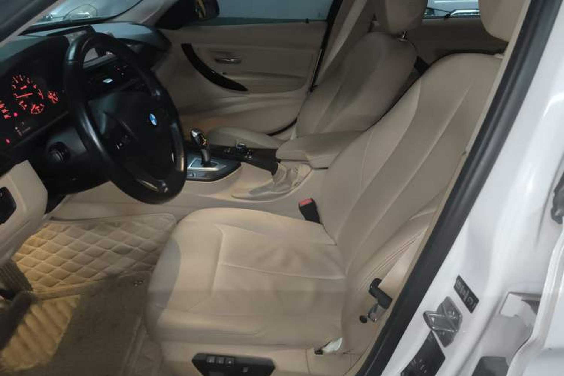 Used BMW 3 Series 2013 320Li Fashion Model Left Front Seat