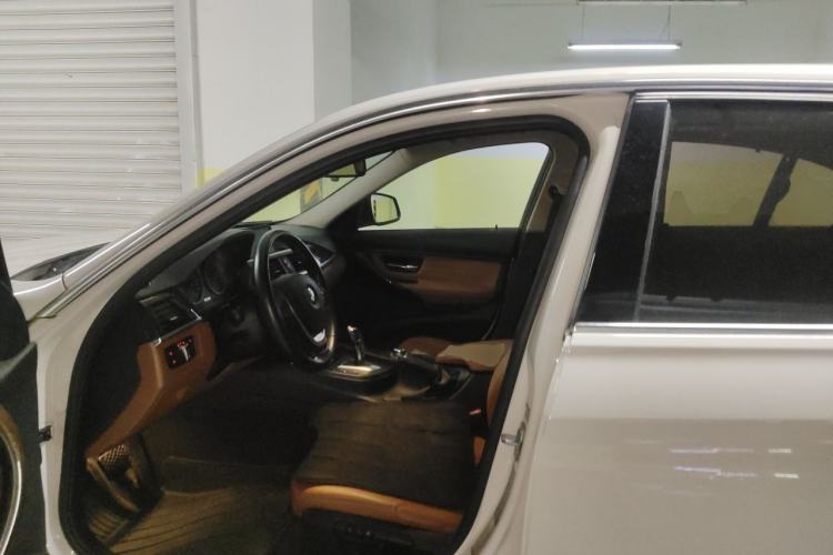 Used BMW 3 Series 2013 320Li Luxury Design Package Left Front Seat