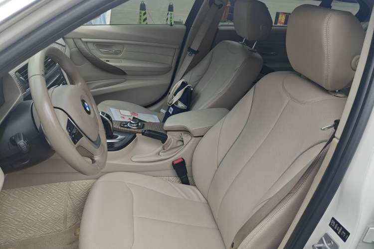 Used BMW 3 Series 2013 Facelift 335Li Stylish Design Package Left Front Seat