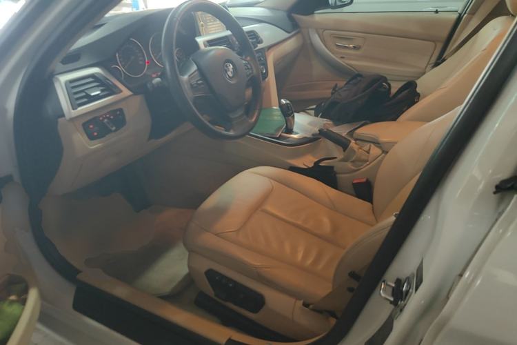 Used BMW 3 Series 2013 320i Sport Edition Left Front Seat