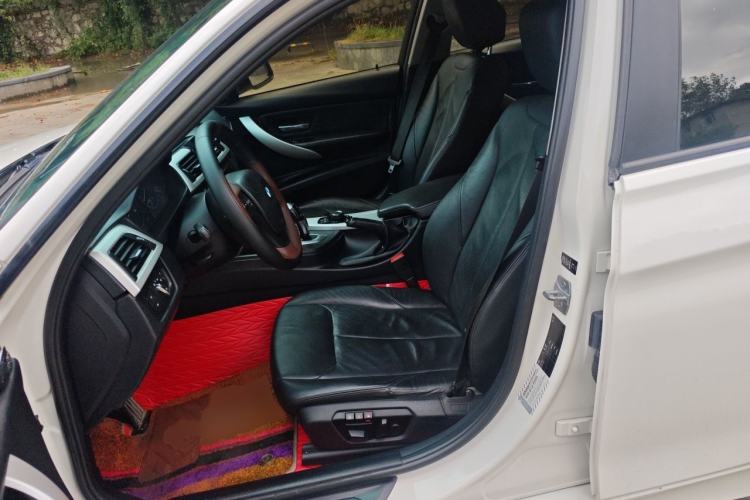 Used BMW 3 Series 2013 320i Sport Edition Left Front Seat