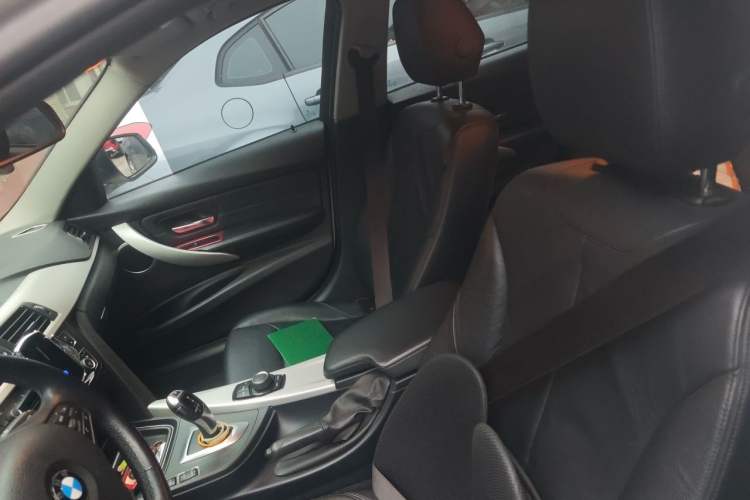 Used BMW 3 Series 2013 320i Sport Edition Left Front Seat