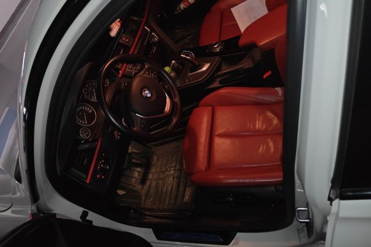 Used BMW 3 Series 2013 320i Sport Design Package Left Front Seat