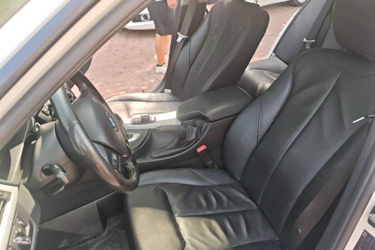 Used BMW 3 Series 2013 320i Sport Edition Left Front Seat