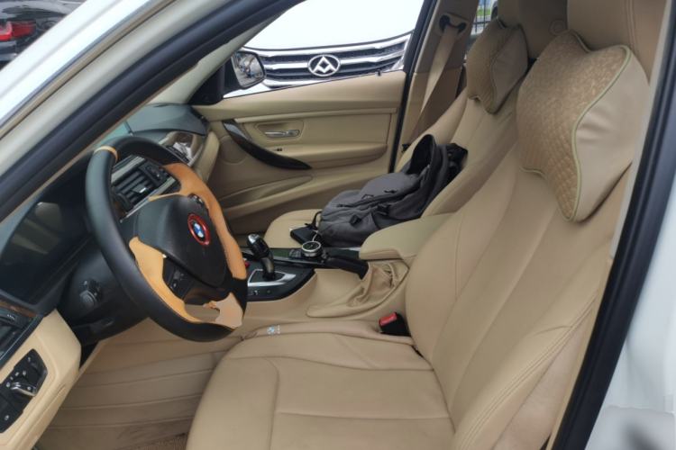 Used BMW 3 Series 2013 320Li Fashion Model Left Front Seat