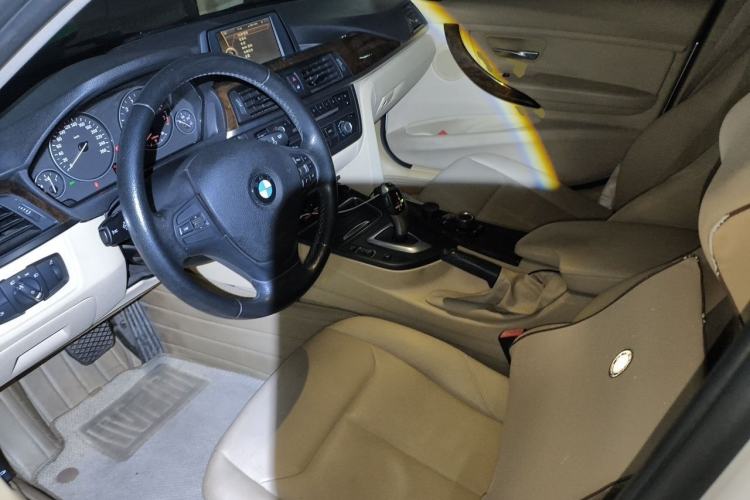 Used BMW 3 Series 2013 320Li Fashion Model Left Front Seat