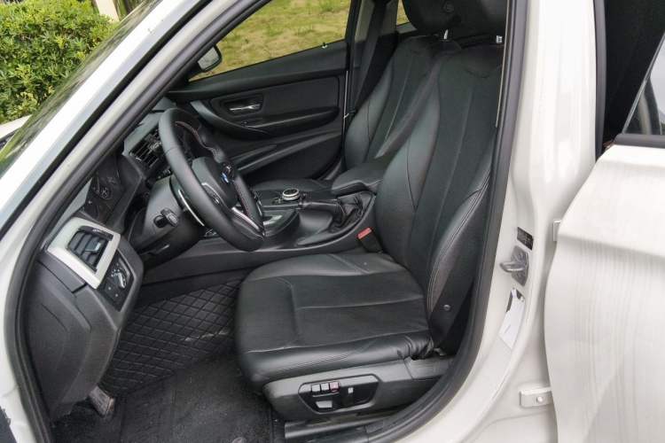 Used BMW 3 Series 2013 316i Active Edition Left Front Seat